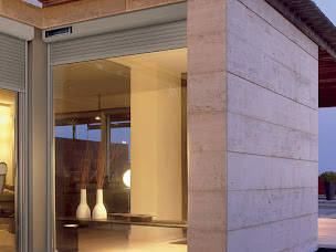 Photo n°13 de Clinique du Store, Vente, Installation et dépannage stores, moustiquaires et volets roulants sur Caluire et Lyon à Caluire-et-Cuire (Magasin de stores et de rideaux)