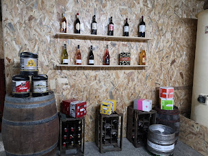 Photo n°3 de Cave du puy gros à La (Magasin de vins et spiritueux)