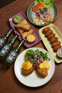 Tanta Argentina by Gastón Acurio by null