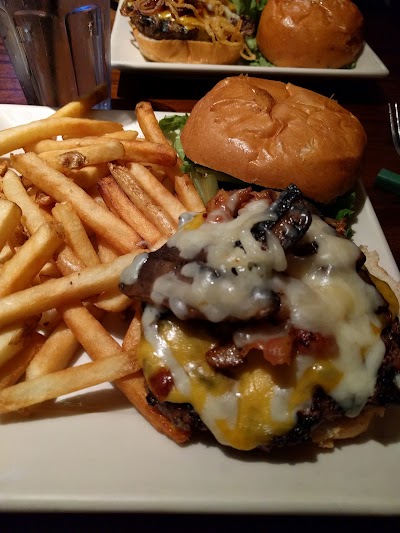 Photos of New Deck Tavern