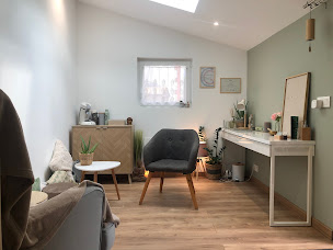 Photo n°1 de Emeline DAVIET - Gestalt thérapeute, Bilan de compétences - SI J'OSAIS - Qualiopi & RNCP à Saint-Jean-de-Boiseau (Centre de formation)