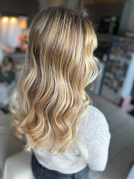 Photo n°16 de Hair beauty prestiges à Cenon (Salon de coiffure)