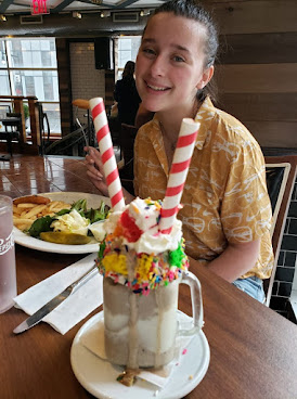 Gayle's Broadway Rose by null