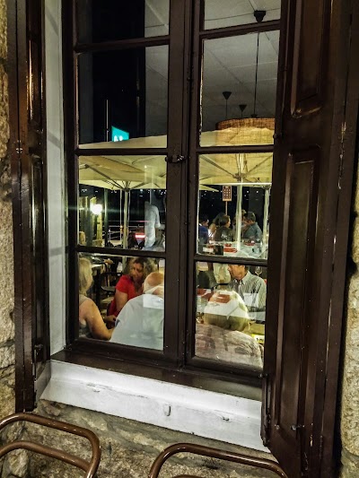 Cochón Canido Restaurante Tapería