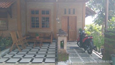 Photos of Villa Krista Gedawang