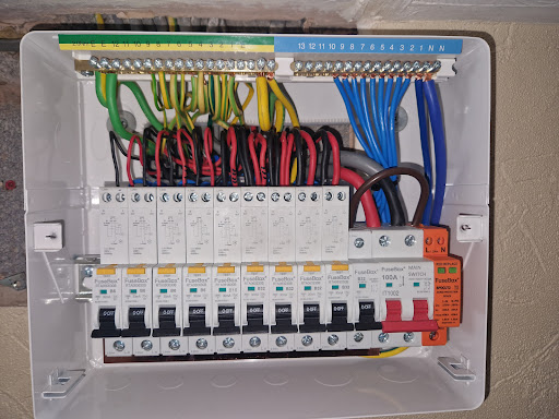 Lynch Electrical Services - Visual