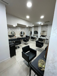 Photo n°6 de Apparence&élégance à Seyssins (Salon de coiffure)