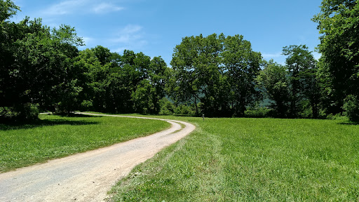 Appalachian Trail Crossing/Parking Pearisburg, VA - Thumbnail