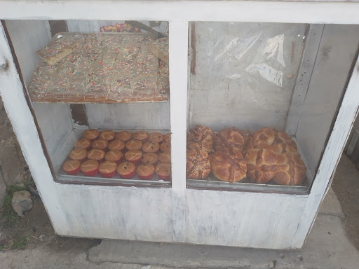 Pan de muerto y roscas Los Robles
