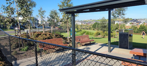 Emerald Hills Dog Park - Thumbnail
