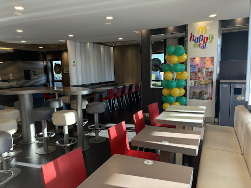 Photo 1 - Burger King