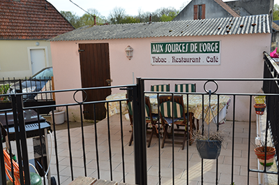Photo de Music’Home Chambres d’hôtes avec SPA île-de-France. Soirée romantique essonne, piscine, et Tâble d'hôte à Châlo-Saint-Mars (91780)