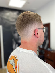 Photo n°12 de CHEZ MON COIFFEUR - AURAY à Auray (Salon de coiffure)