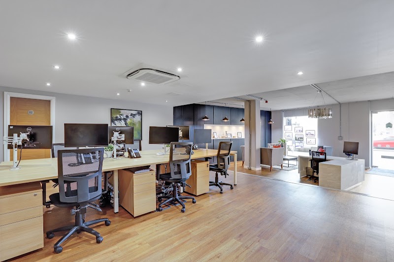 Madison Brook, Lewisham photo 3