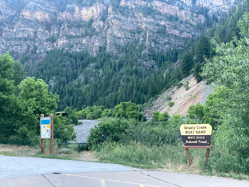 Colorado River Access Parking - Thumbnail