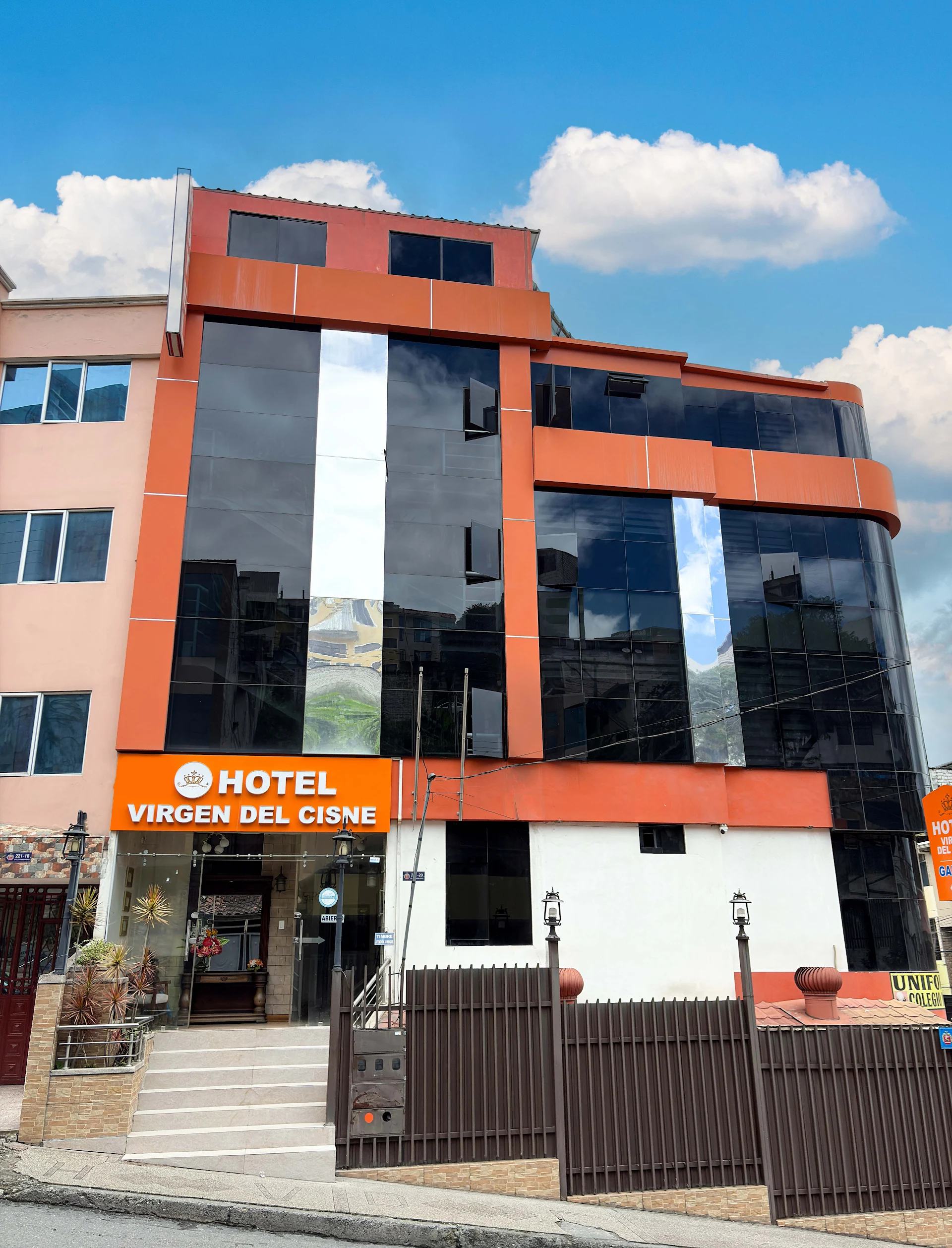 Hotel Virgen del Cisne - Loja