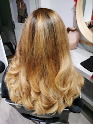 Photo n°1 de MD'HAIR Coiffeur - Barber shop à Saint-Saturnin-lès-Apt (Salon de coiffure)