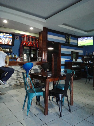 Photos of Monjattan Sports Bar & Grill