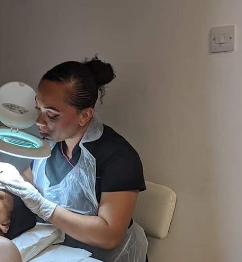 Pretty please beauty therapy chingford