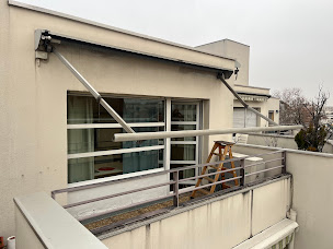 Photo n°31 de Stores de France à Reventin-Vaugris (Magasin de stores et de rideaux)