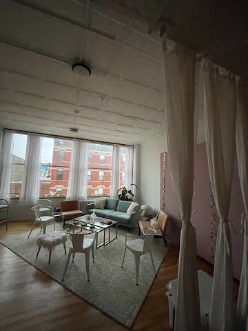 A DARLING STUDIO by null