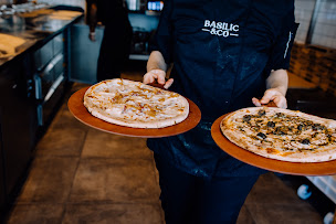 Photo n°60 de Basilic & Co - pizzas de terroirs - Bordeaux à Bordeaux (Pizzas à emporter)
