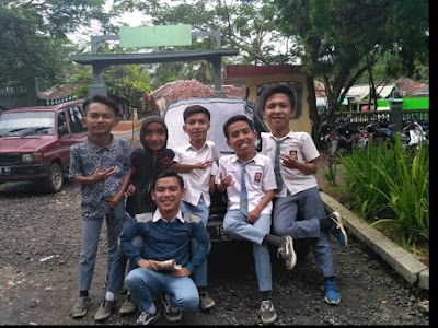 Photos of SMAN 1 Cikatomas