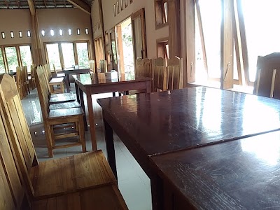 Photos of Rumah Makan Tugu Asri Tuban