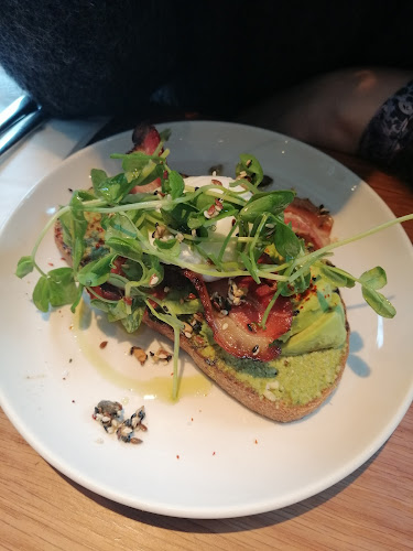 Reviews of GAIL's Buckingham Palace Road in London - Bakery