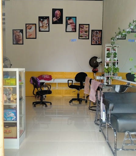 Aralyn beauty studio (female beauty salon)
