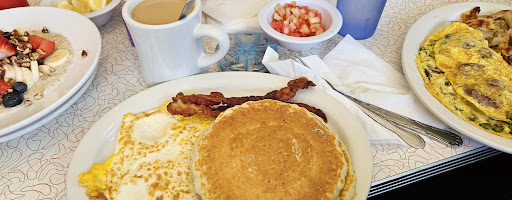 Lola's Diner - Visual