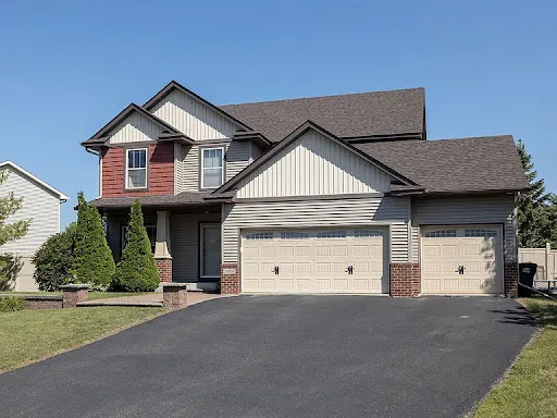 Jason Walgrave-Walgrave Real Estate Group-RE/MAX Advantage Plus - Thumbnail