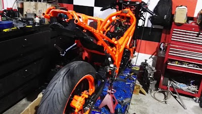 Photos of Yuber Motos