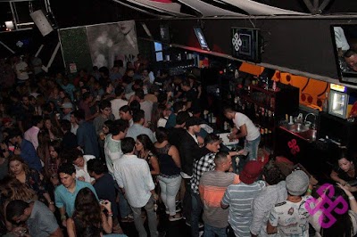 Photos of THE CLUB LINDORA