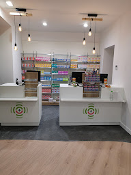 Photo n°5 de Pharmacie du Centre à Landivisiau (Conseiller santé)