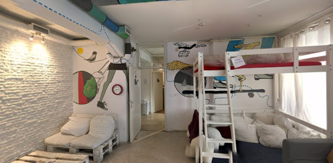 Whole Wide World Hostel & Bar - Hotel