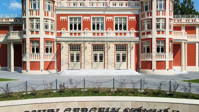 Értékelések erről a helyről: Csiky Gergely Színház, Kaposvár - Mozi