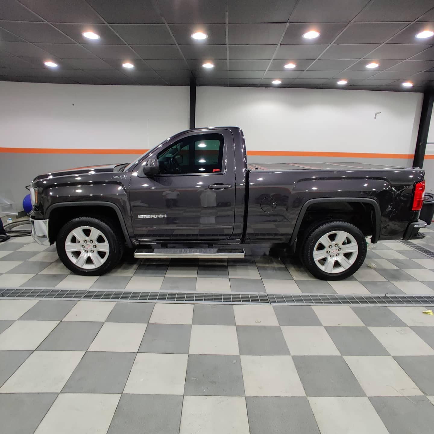 مركز تجديد السياره الجبيل تلميع واصلاح الديكور - صورة 5