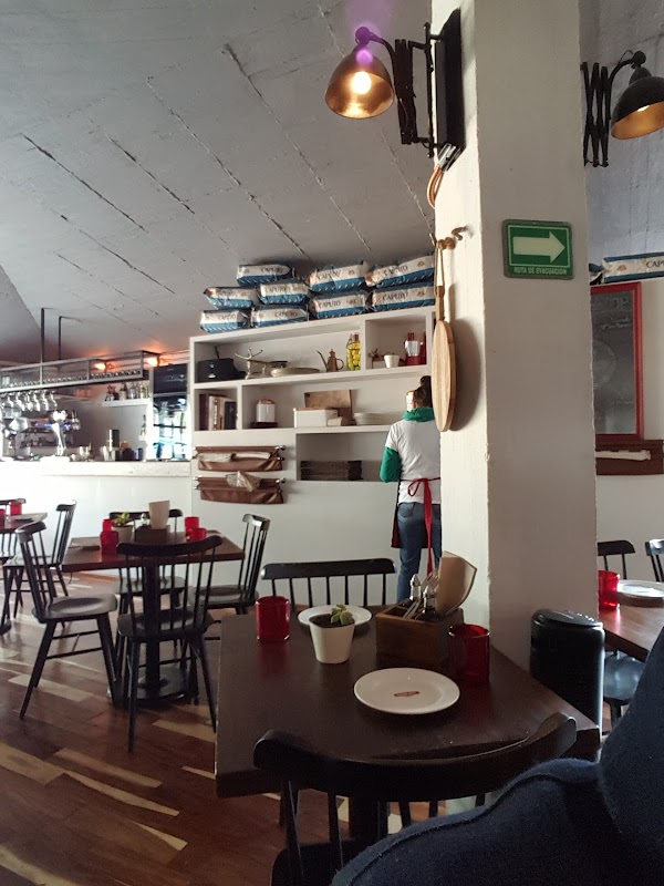 Ardente Pizzeria Napoletana, Blvrd de la Luz 777, Jardines del Pedregal