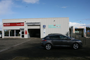 Photo n°1 de Garage du Petit Guigny - Motrio à Vald’Yerre (Magasin de pneus)
