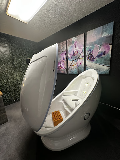Lower Lounge Spa