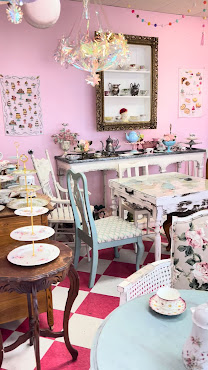 Michelle's Patisserie by null