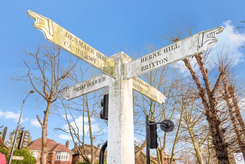 Burnet Ware Sales & Lettings photo 2