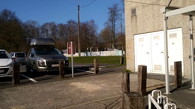 Beoordelingen van Sportcentrum Max Lessines in Moeskroen - Sportcomplex