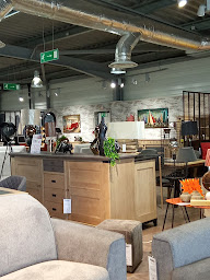 Photo n°14 de Meubles Michel Meneau à Pithiviers (Magasin de meubles de chambre à coucher)