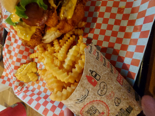 Photo 1 - BIG BEEF (CHICK AND BURGER)