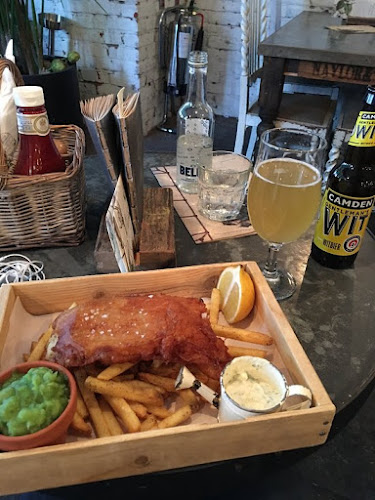 The Botanist Bar & Restaurant Manchester - Pub