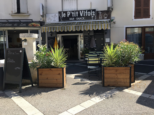 Photo 5 - Vif’s Diner
