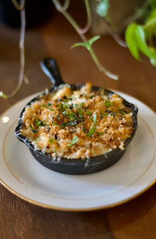 Vinnie's Wine Shop & Cocktail Bar by null