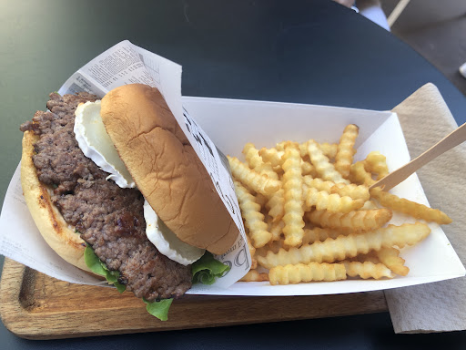 Photo 8 - Dunk Burgers